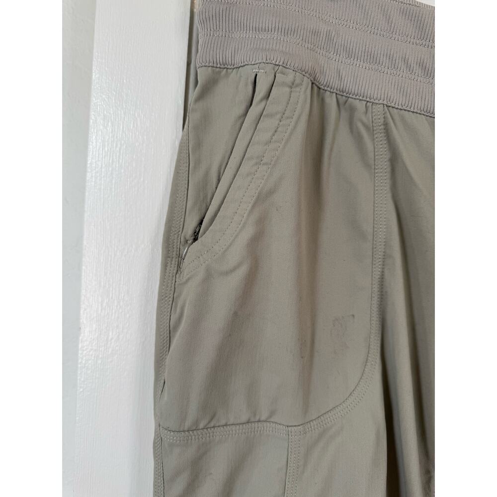 The North Face Women's Olive Green Track Joggers - Picture 2 of 11